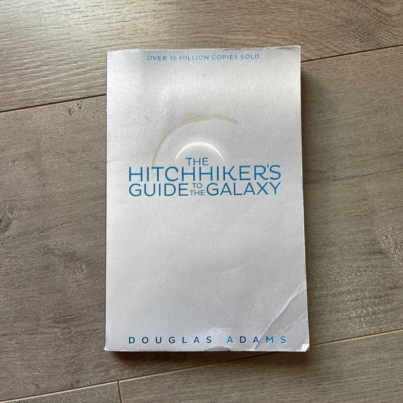 The Hitchhiker's Guide to the Galaxy Book - Picture 1 of 4